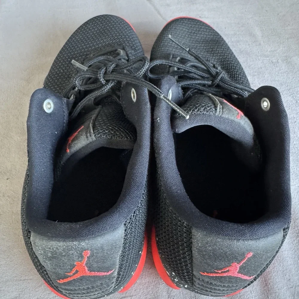 Size 11.5 - Jordan Horizon Low Black 845098-060